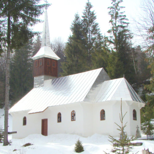 Bisericuța construită când Avram iancu avea 1 an.